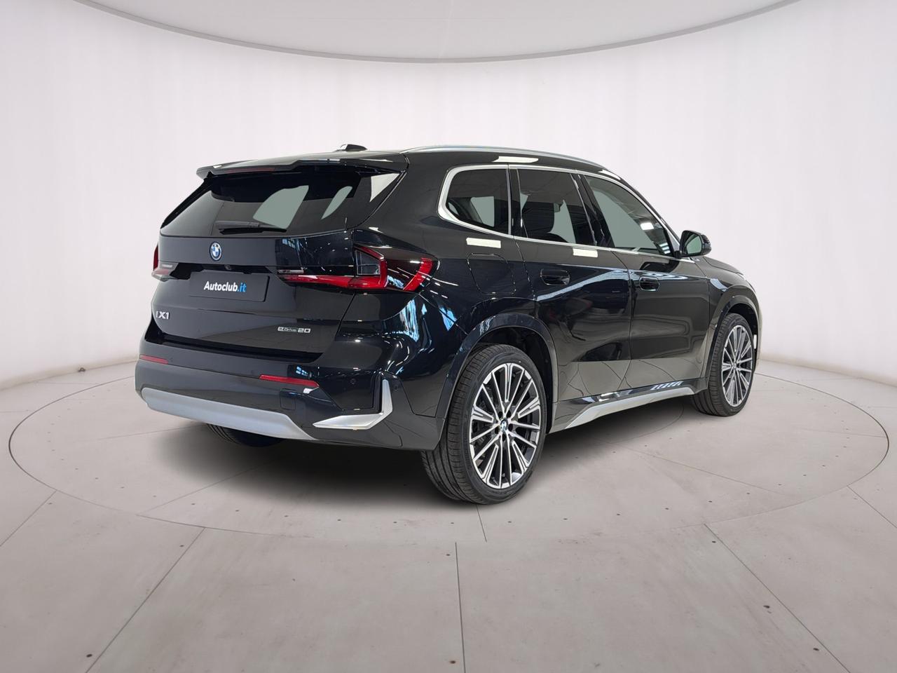BMW X1 iX1 eDrive20 Pure Edition