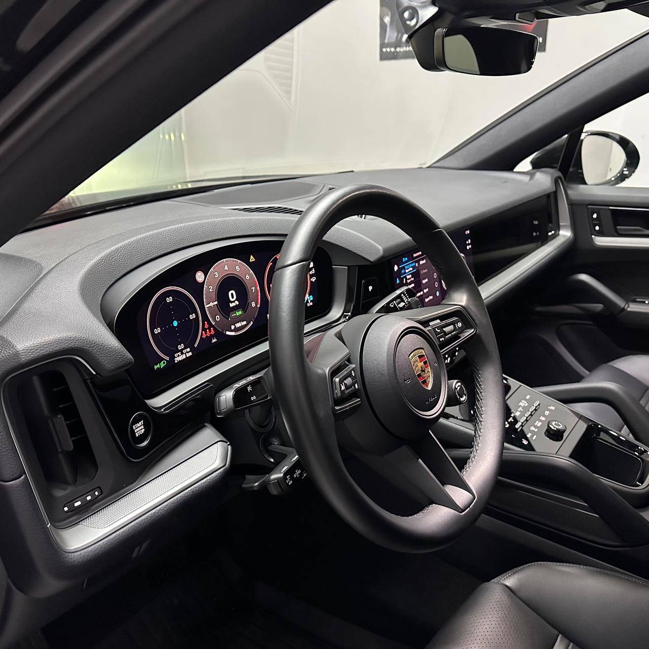 Porsche Cayenne Coupé 3.0 Hybrid plug-in Black Edition 470cv