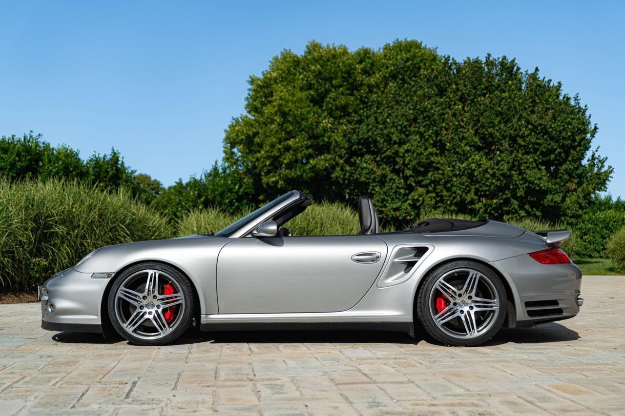 Porsche 997 (911) TURBO CABRIOLET TIPTRONIC - RDS01529