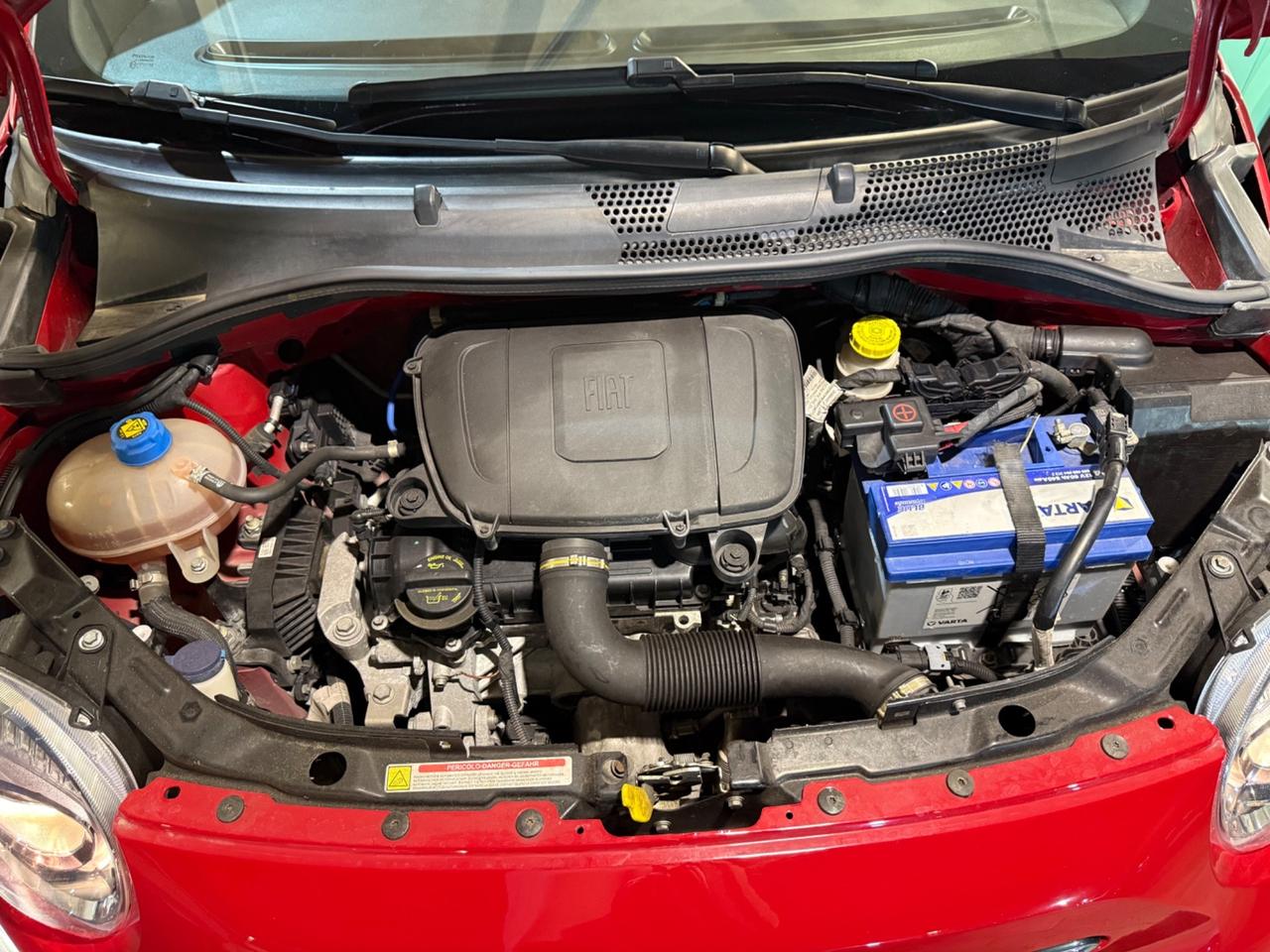 Fiat 500 1.0 Hybrid Red