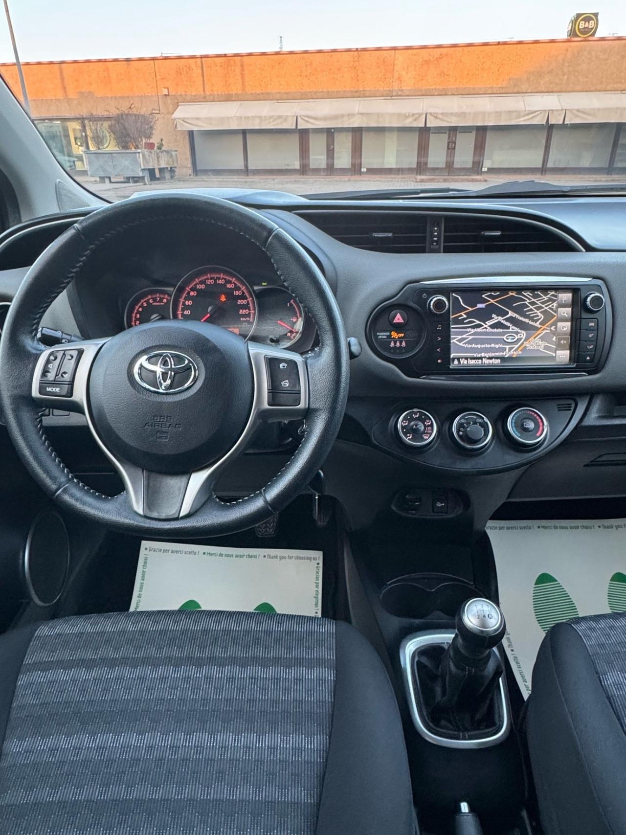 Toyota Yaris 1.0 5 porte Lounge