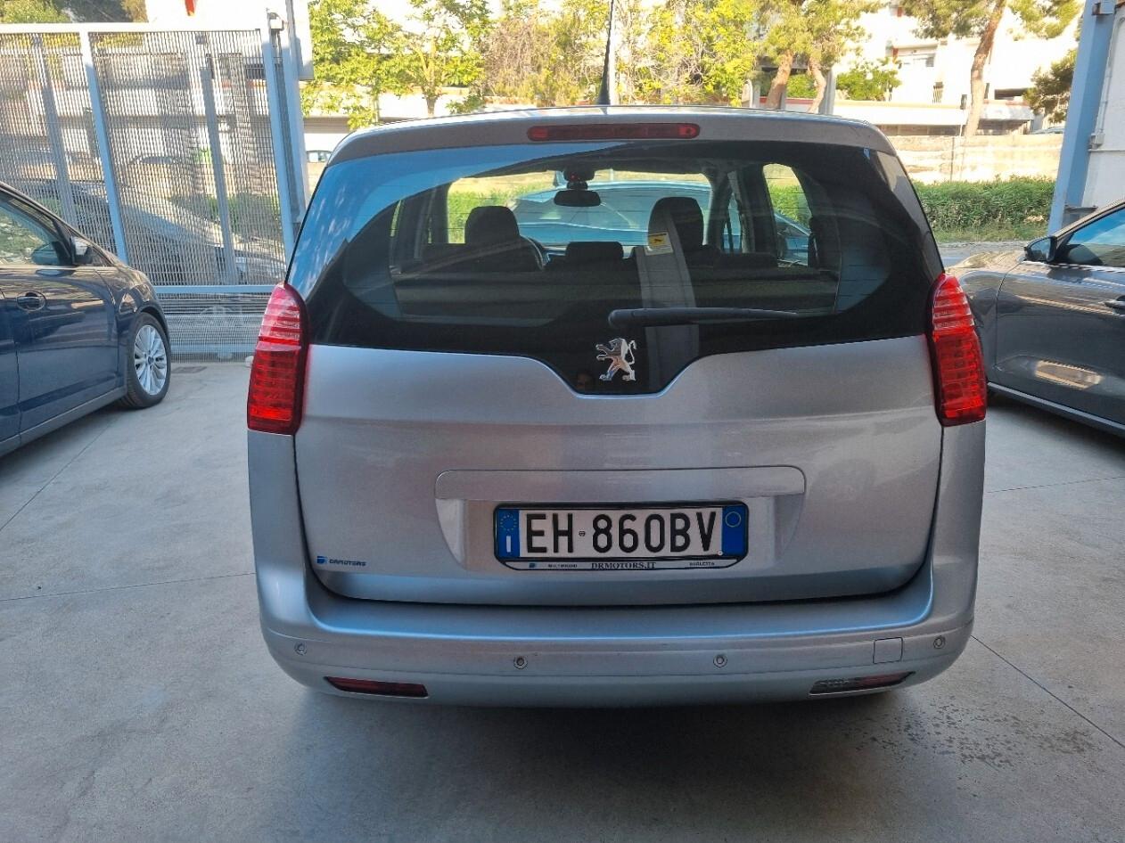 Peugeot 5008 1.6 HDi 112CV Tecno Mix