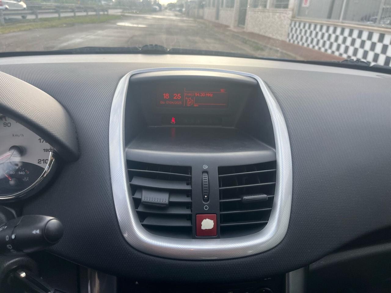 Peugeot 207 1.6 HDi 90CV 5p. XS Unipro 2008