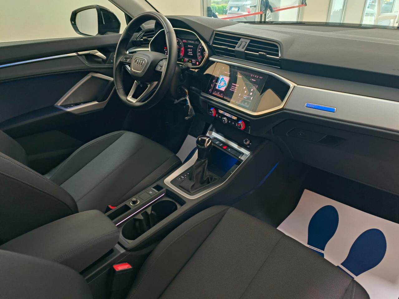 Audi Q3 35 TDI S tronic Business