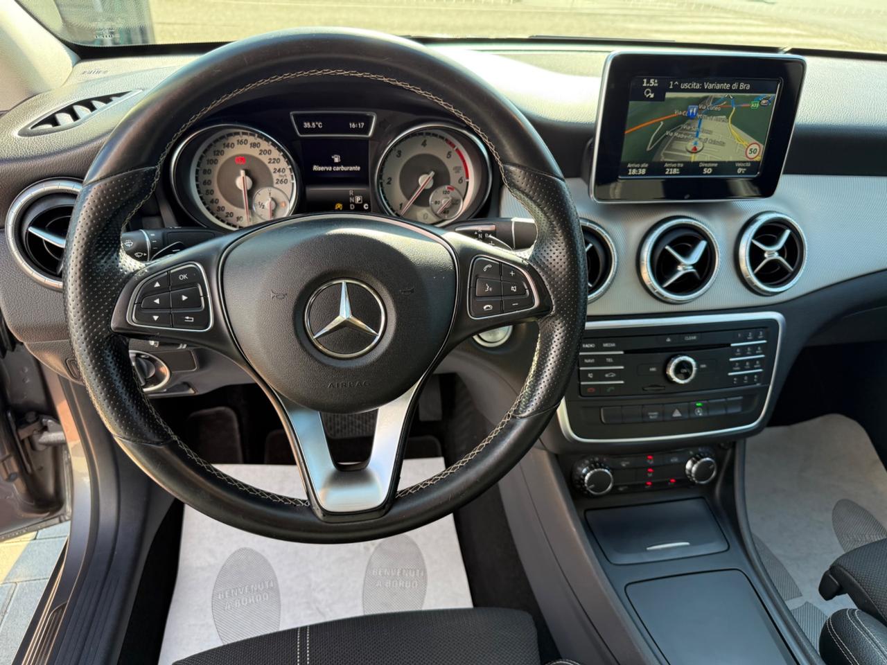 Mercedes-benz CLA 180 BERLINA Automatic Sport Night