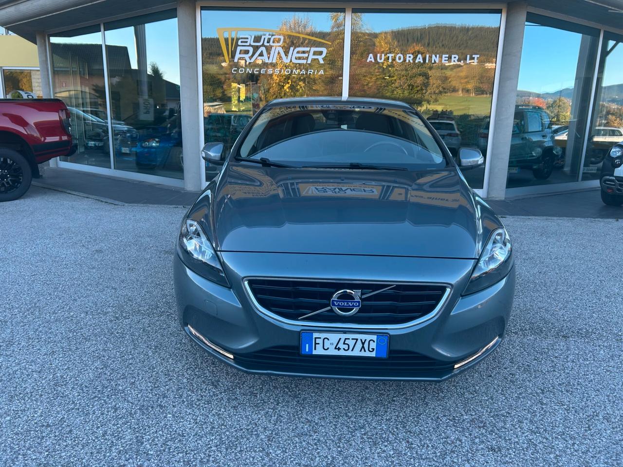 Volvo V40 2.0 d2 120cv R-design Momentum geartronic "AUTO"