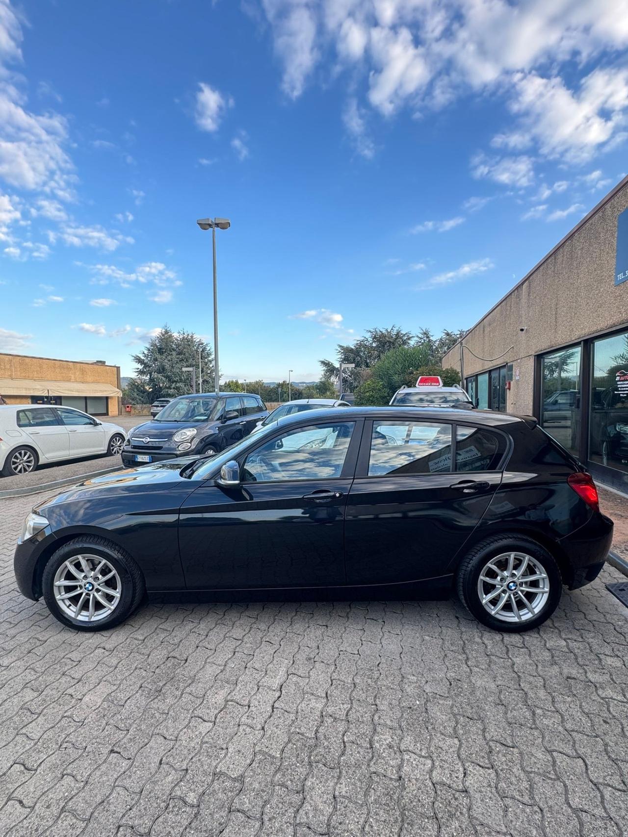 Bmw 114 114d 5p. Unique
