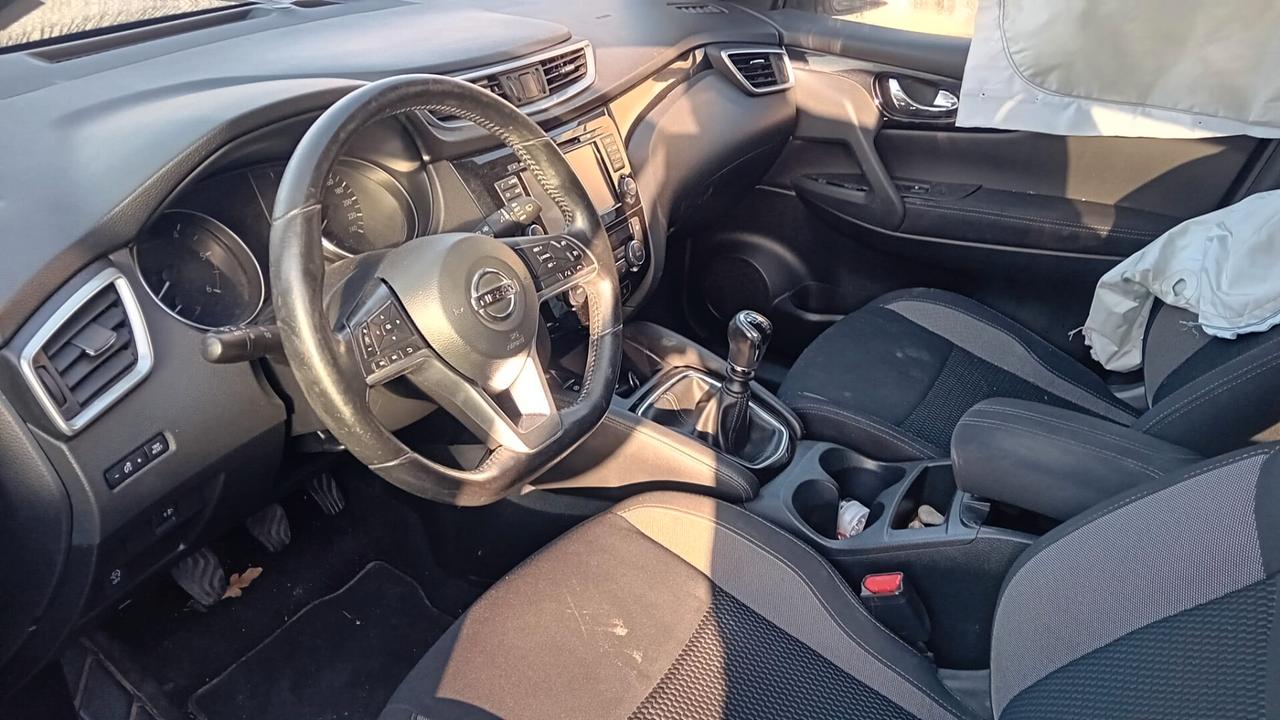 Nissan Qashqai 1.5 dCi Acenta SINISTRATO