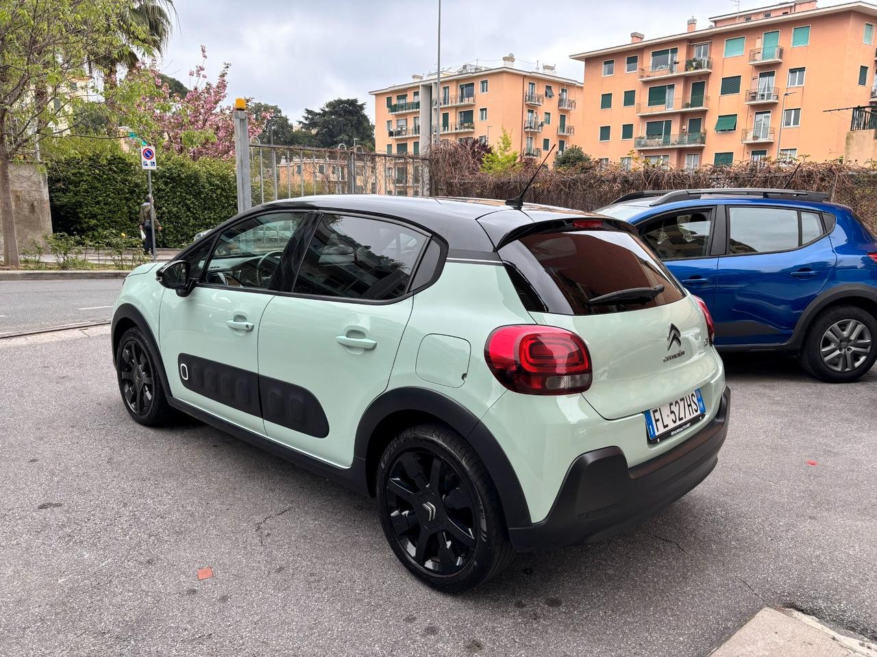 Citroen C3 PureTech 82 Shine DISTRIBUZIONE NUOVA