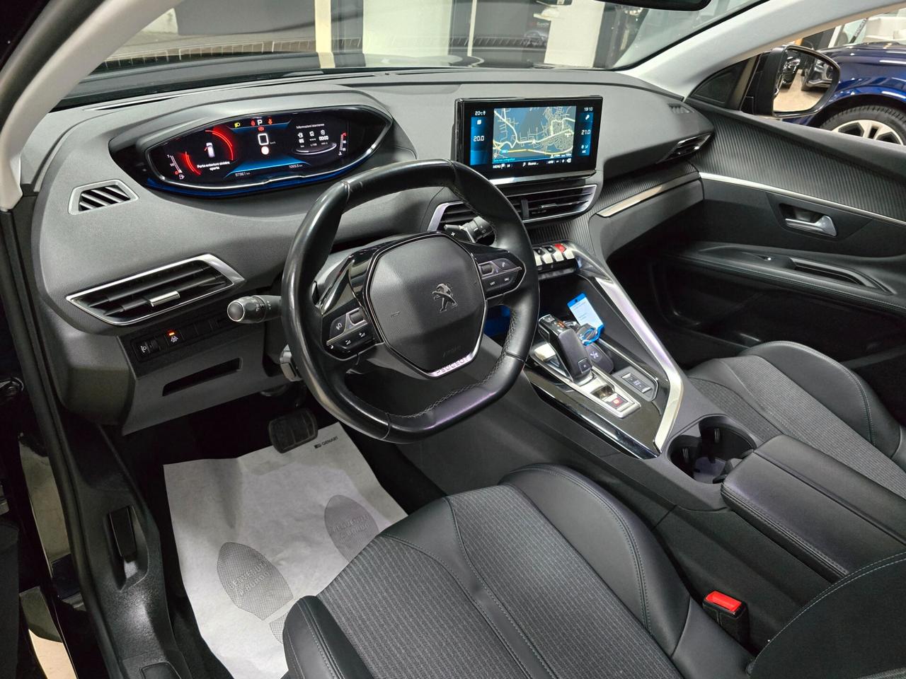 Peugeot 3008 BlueHDi 130 S&S EAT8 Allure