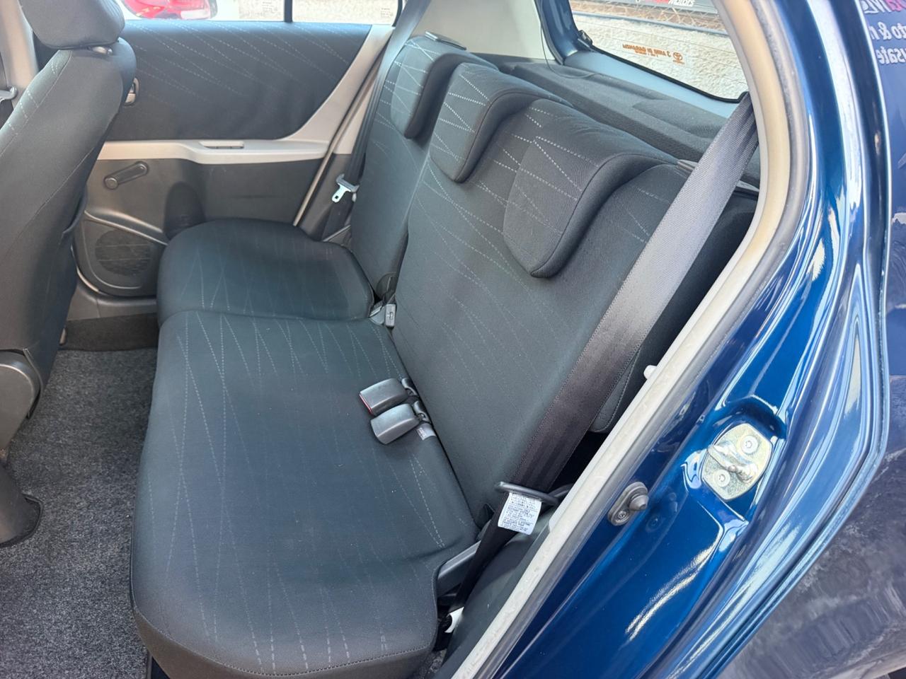 Toyota Yaris 1.3 5 porte Navi