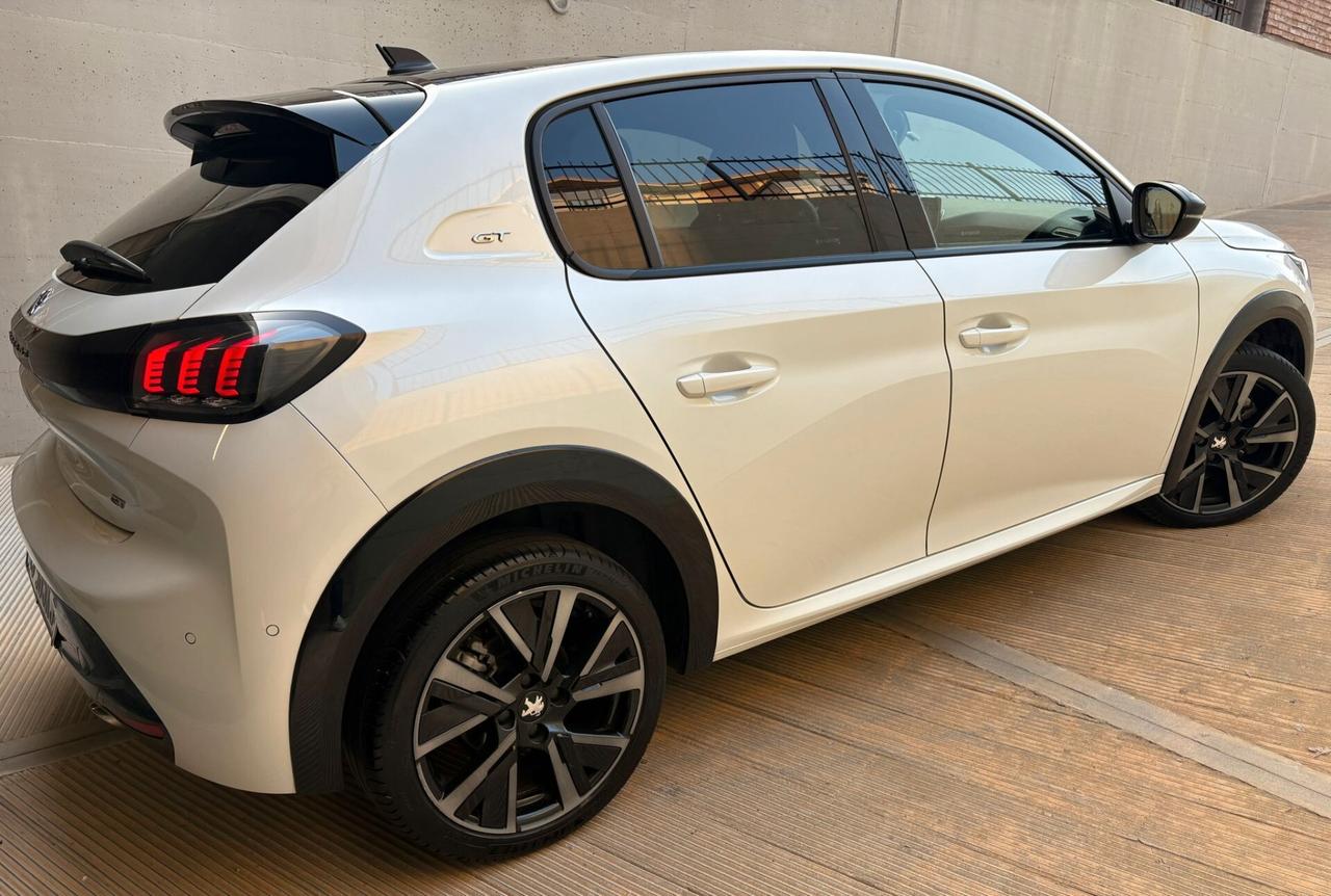 Peugeot 208 GT Turbo