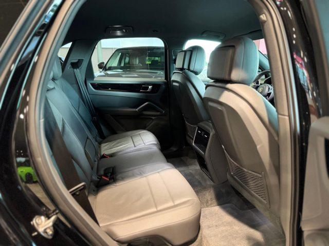 PORSCHE Cayenne 3.0 V6 E-Hybrid *UNIPROP*RADAR*SPORT CHRONO*