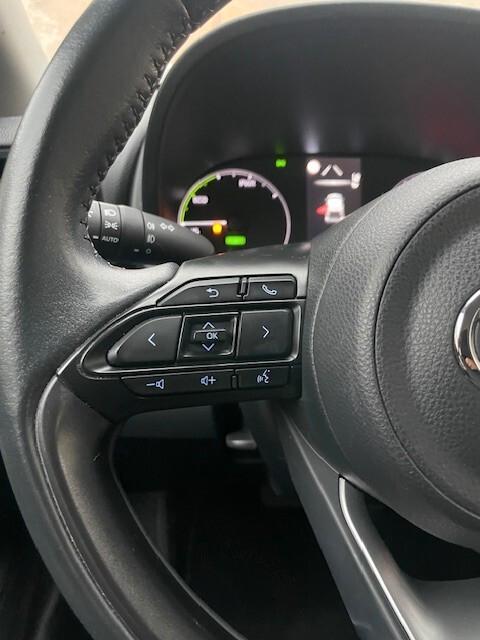 Toyota Yaris 1.5 Hybrid 5 porte Business km 28.000 Prezzo vero!!!!!