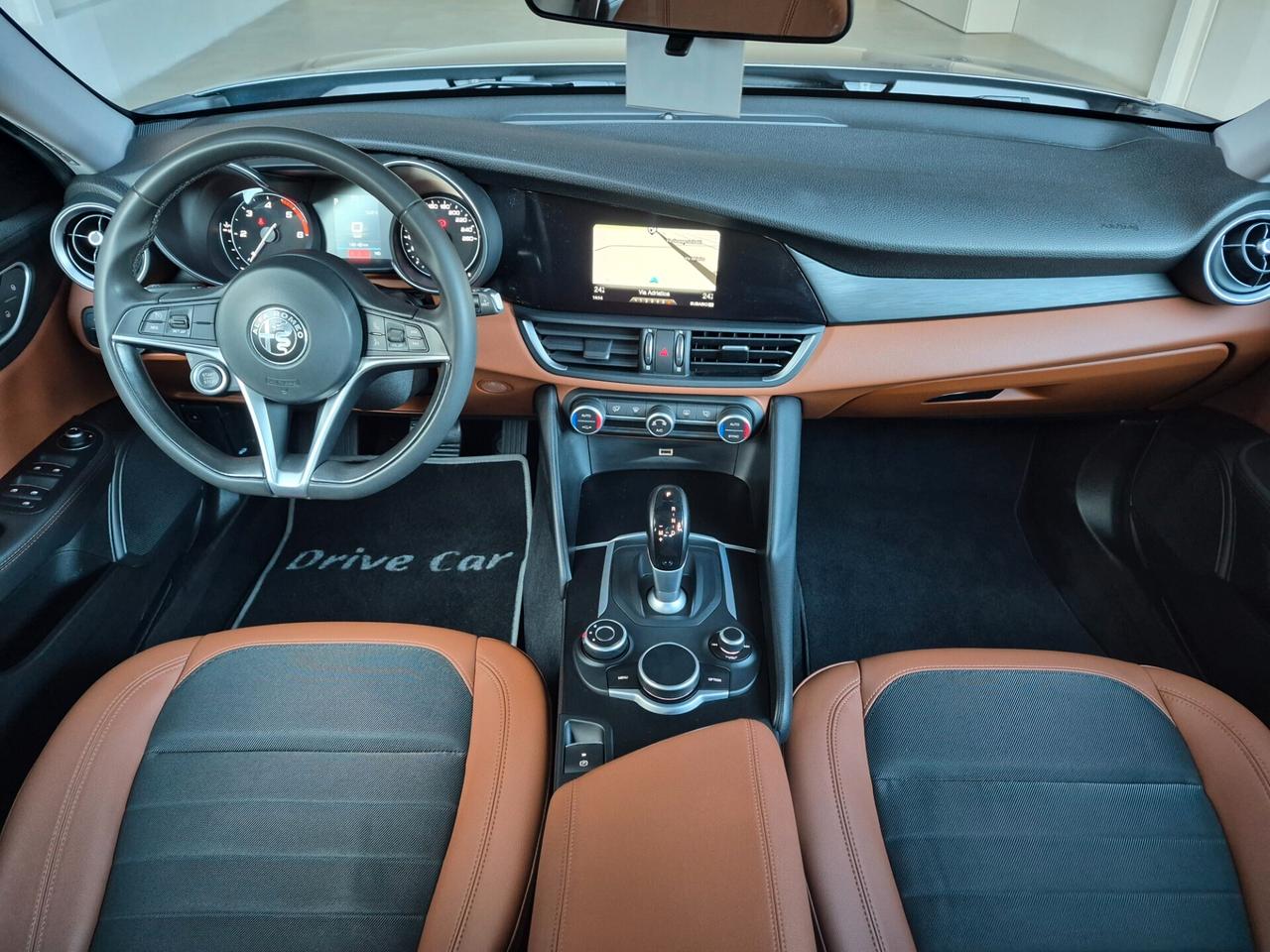 Alfa Romeo Giulia SUPER 2.2 JTDM (DIESEL) AT8 BLUETOOTH NAVI LED