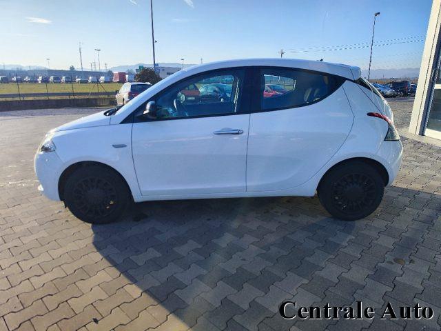 LANCIA Ypsilon 1.0 FireFly 5 porte S&S Hybrid Ecochic Gold