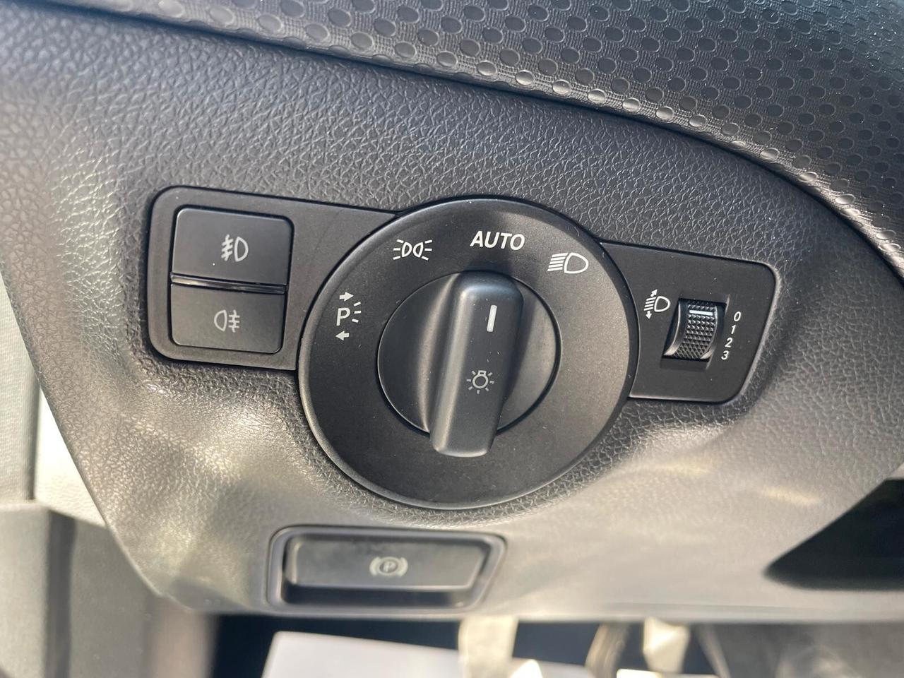 Mercedes-benz A 180 benzina solo 86000 km