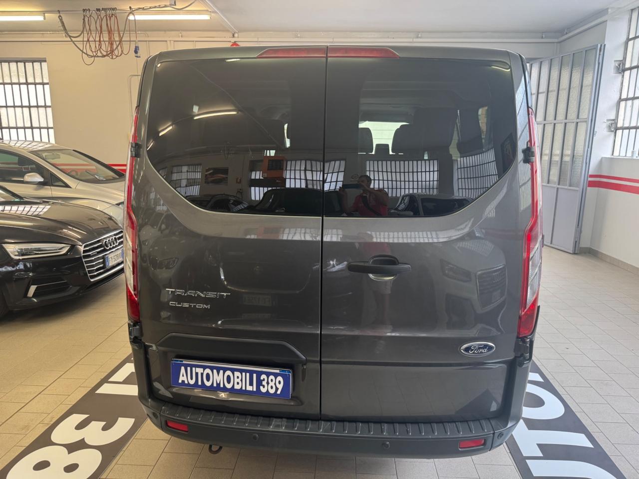 Ford Transit Custom Transit Custom 310 2.0 TDCi 130 PC Combi Trend