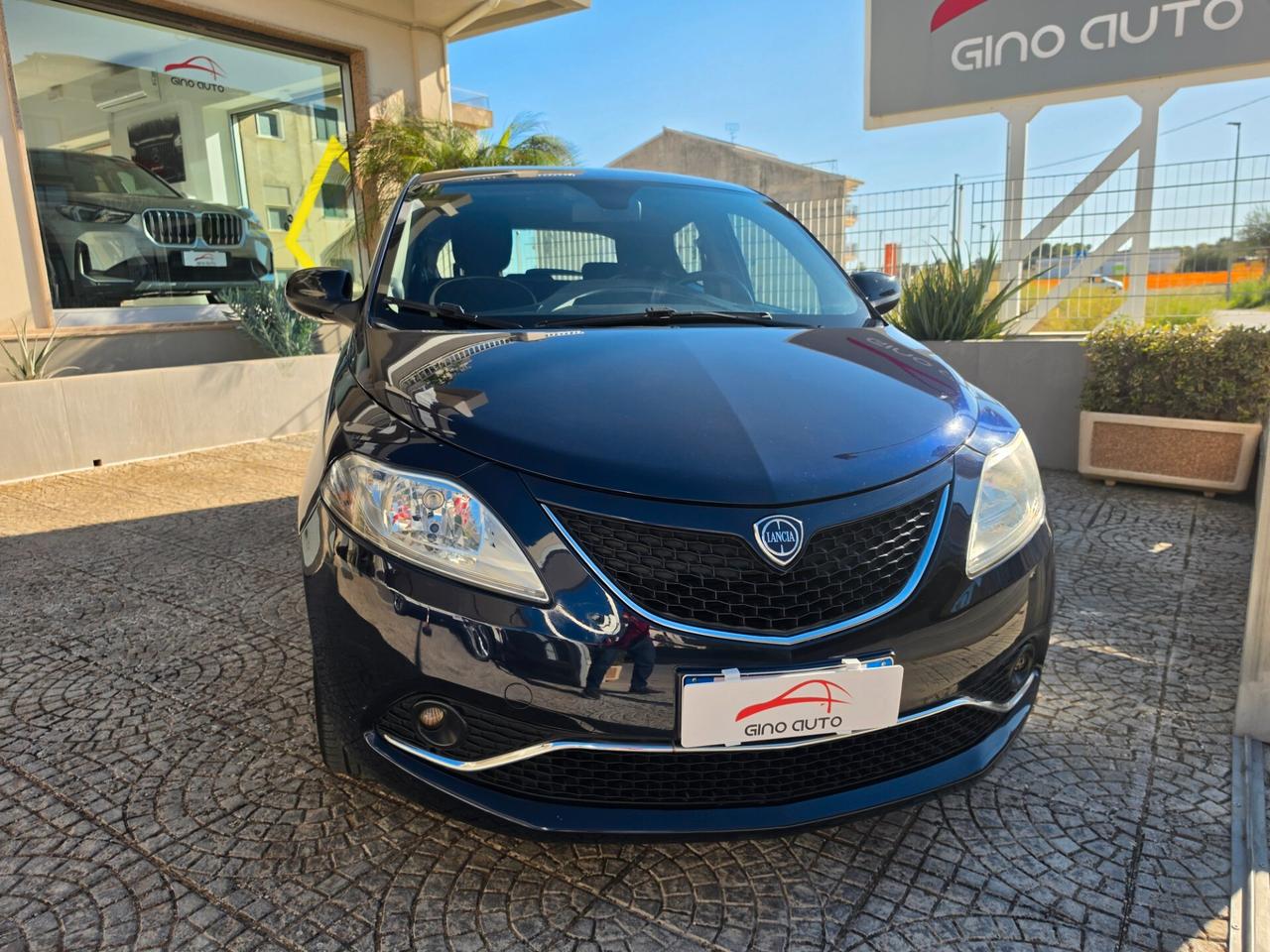 Lancia Ypsilon 1.2 69 CV 5 porte Gold