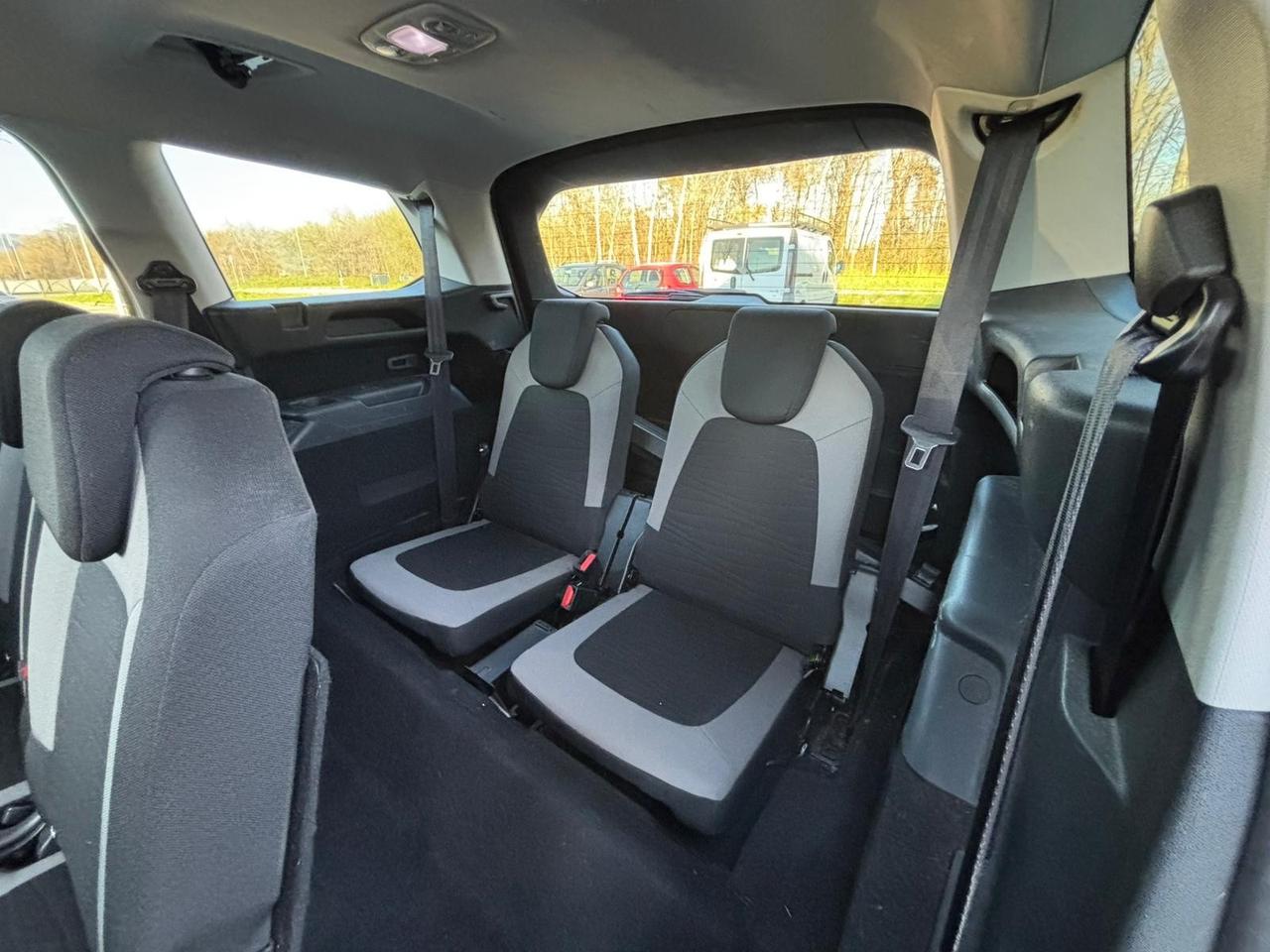 Citroen Grand C4 Picasso 7 POSTI BlueHDi 120 S&S EAT6 Exclusive