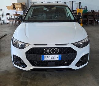 Audi A1 citycarver 30 TFSI S tronic Identity Contrast