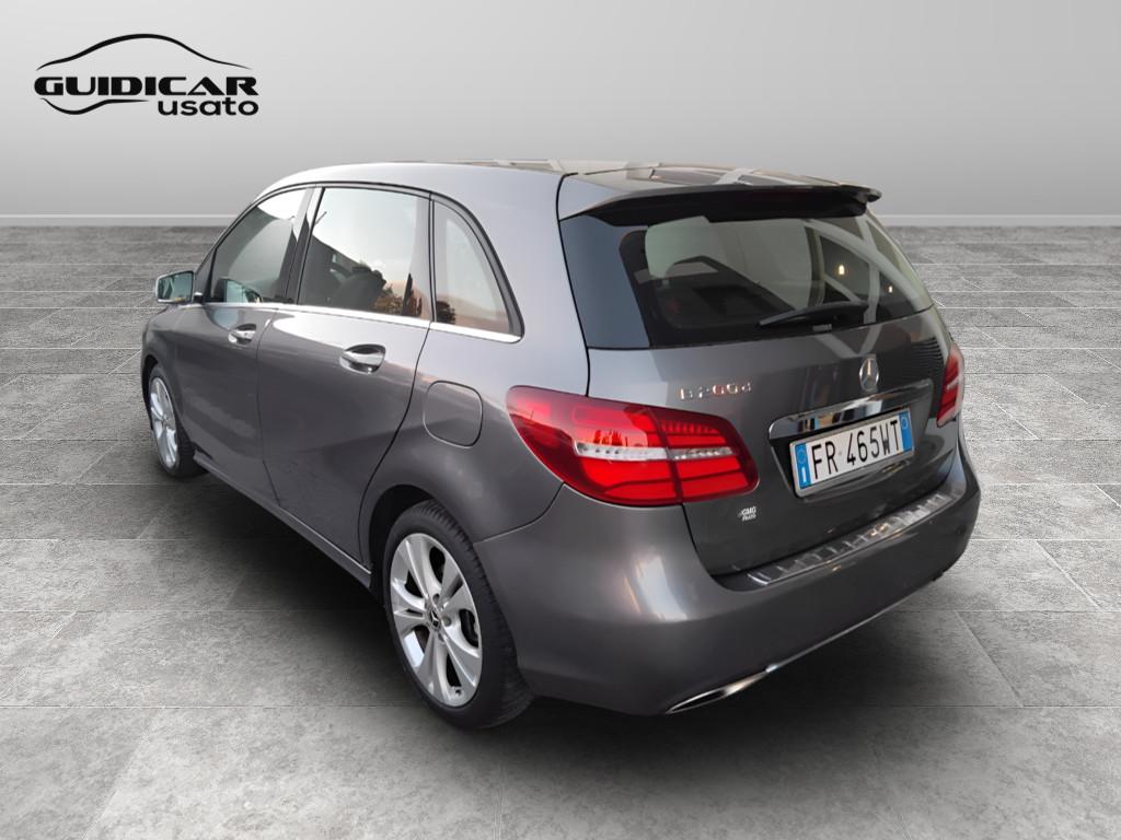 Mercedes-Benz Classe B - T246 - B 200 d Sport Next auto