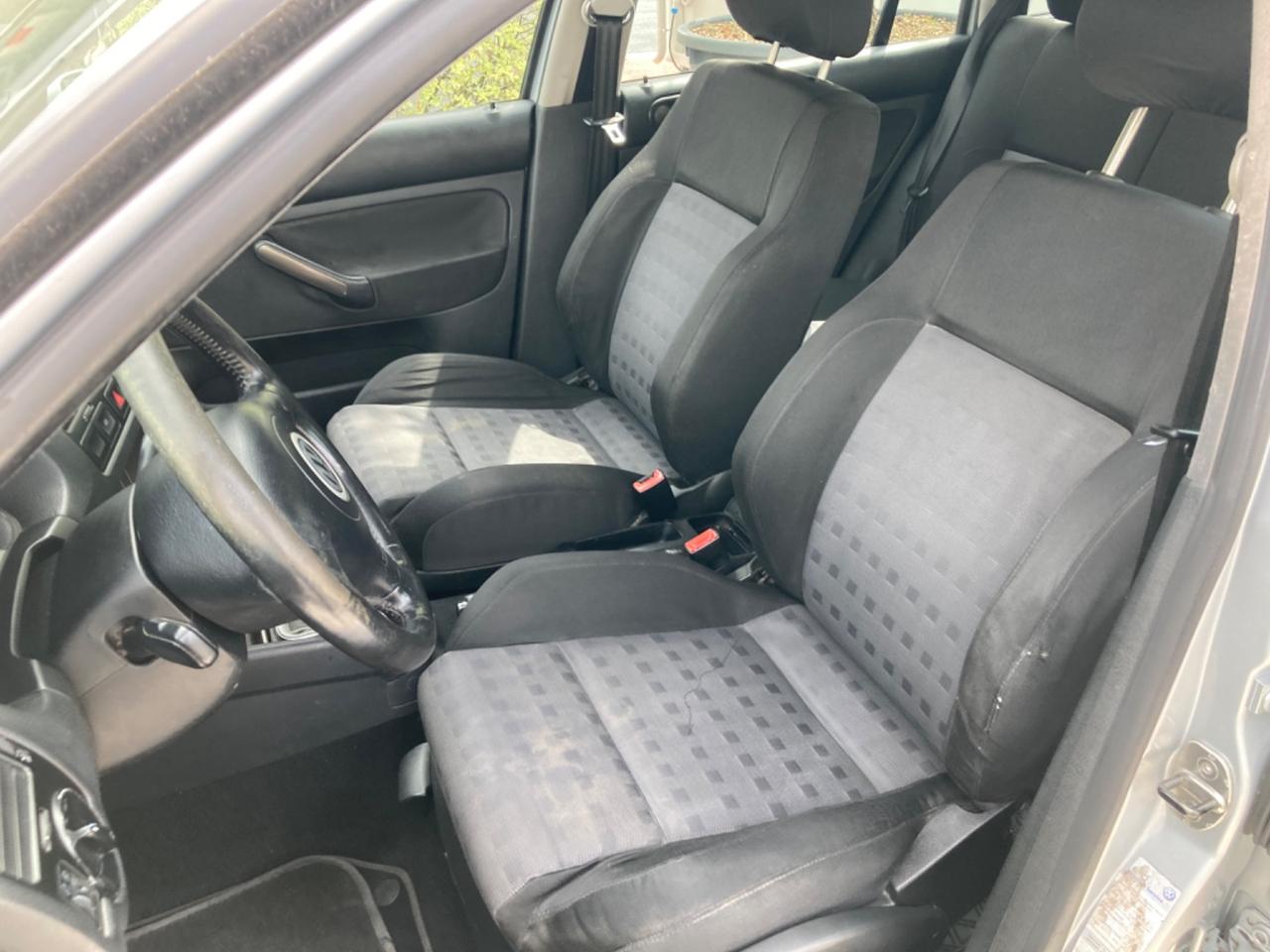 VOLKSWAGEN BORA 1.9 TDI (PROPRIETARIO UNICO)