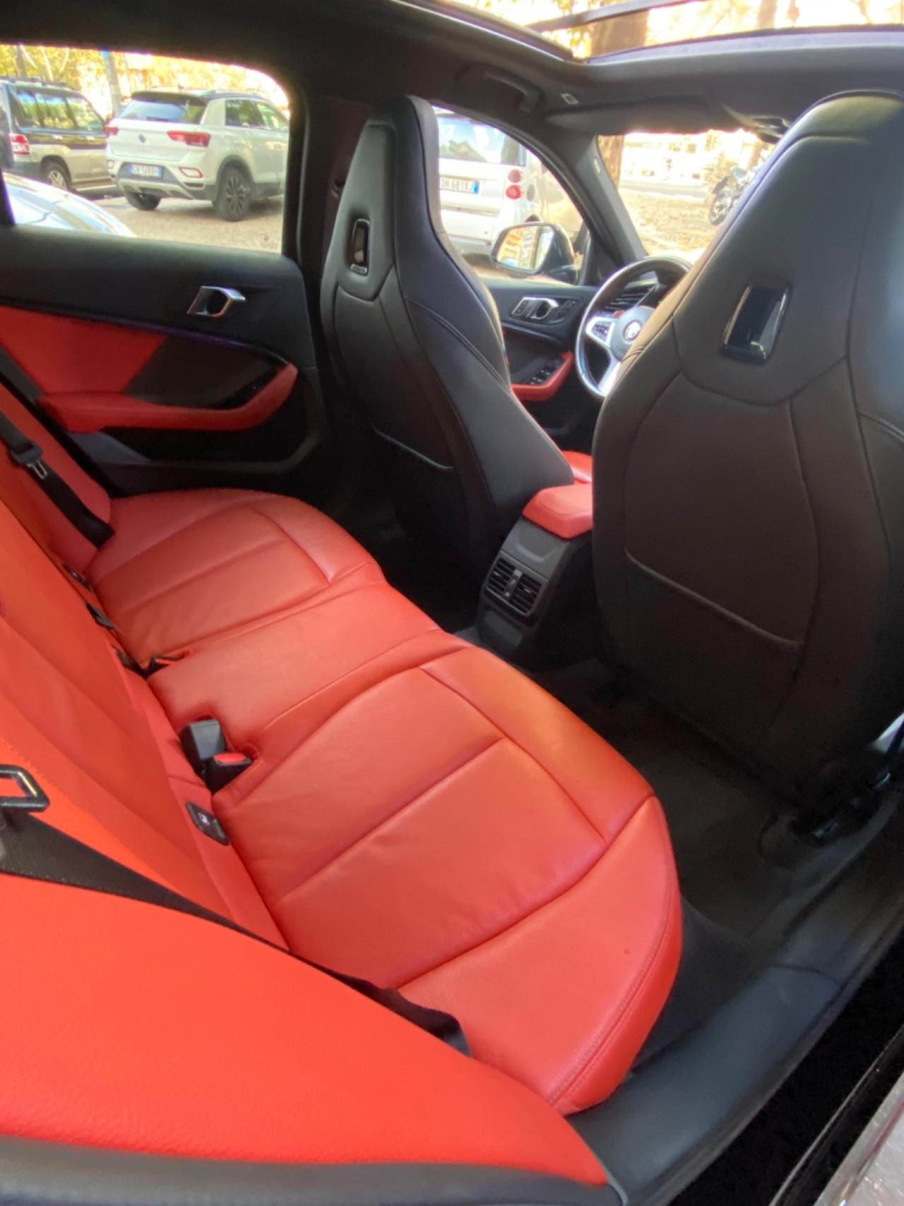 Bmw M 135i xDrive PERFORMANCE TETTO 19”H&K BLACK