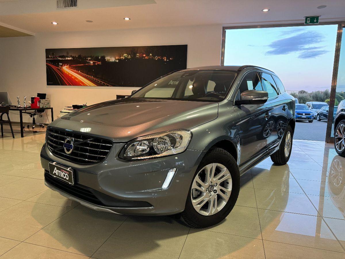 VOLVO - XC60 - D4 Geartronic Momentum Navi/Led