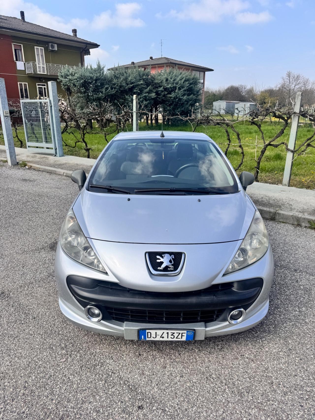 Peugeot 207 1.6 HDi Cabrio