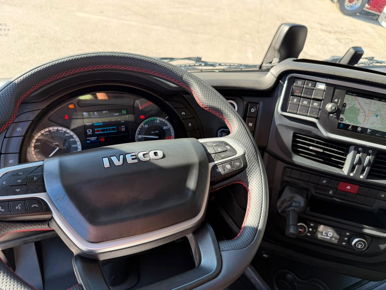 IVECO S-WAY 510