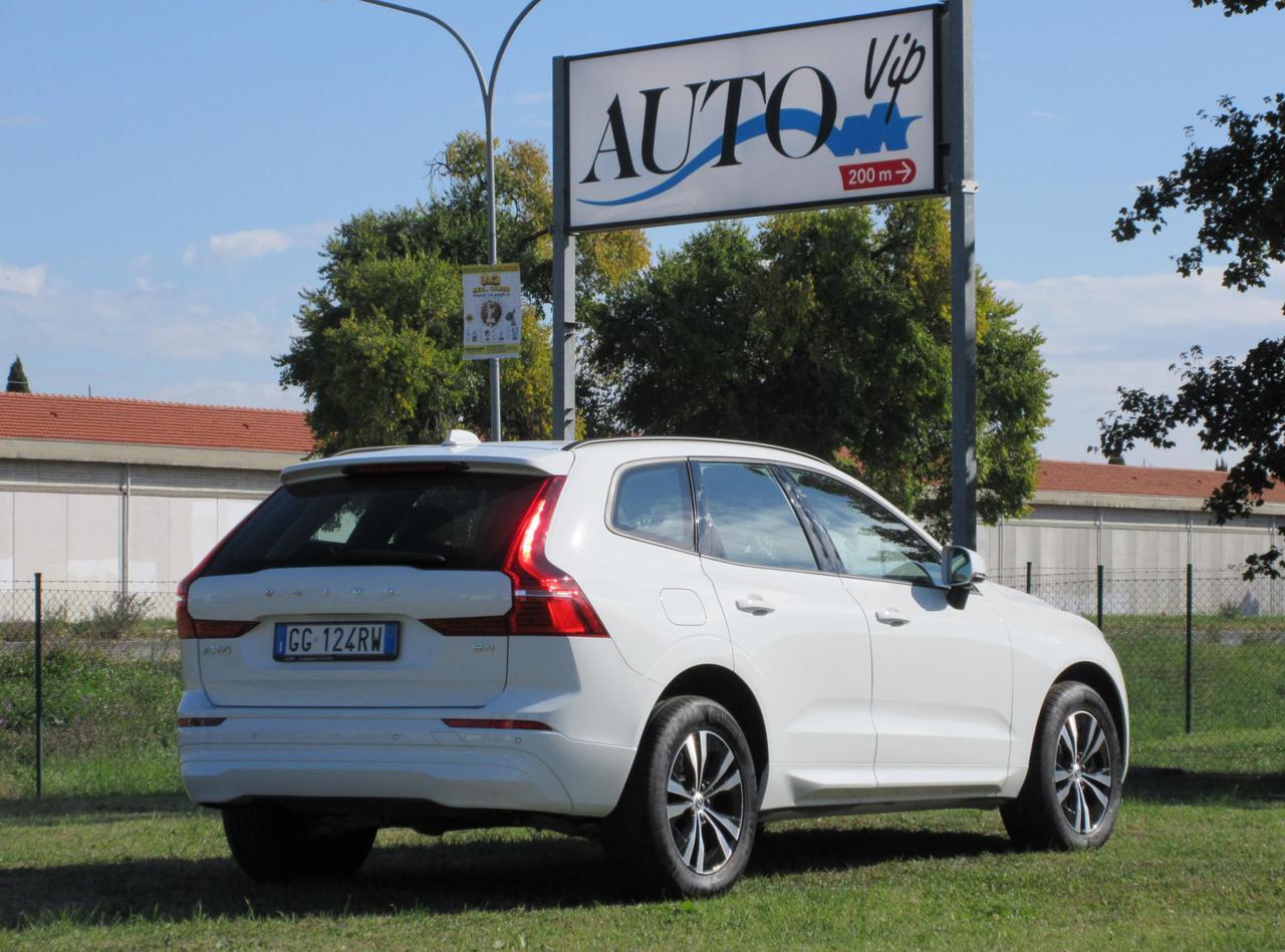 Volvo XC60 2.0 b4 Momentum auto