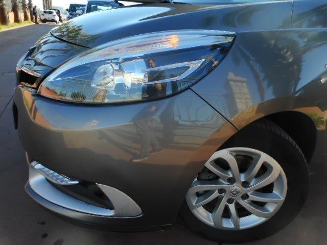 RENAULT Sc&eacute;nic XMod 1.5 dCi 110 CV S&amp;S Limited