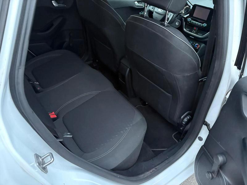 Ford Fiesta 5p 1.1 BENZ Titanium 85cv OK NEOPATENTATI