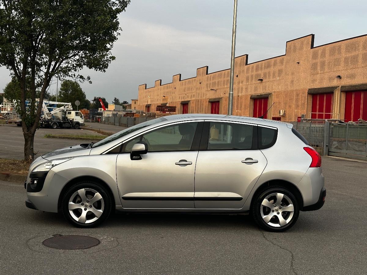PEUGEOT - 3008 - 1.6 e-HDi 115 CV c.r. Business