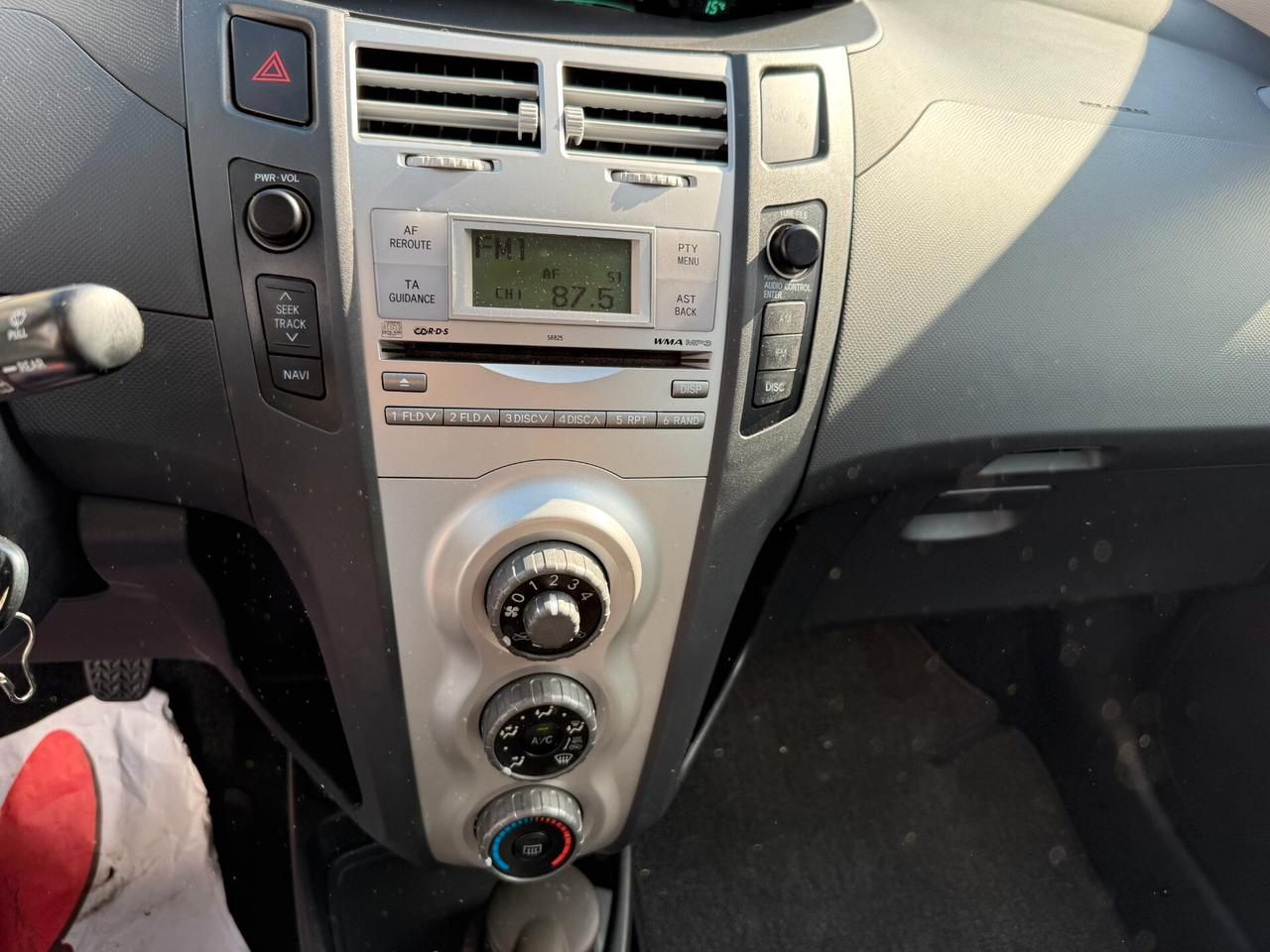 Toyota Yaris 1.0 5 porte
