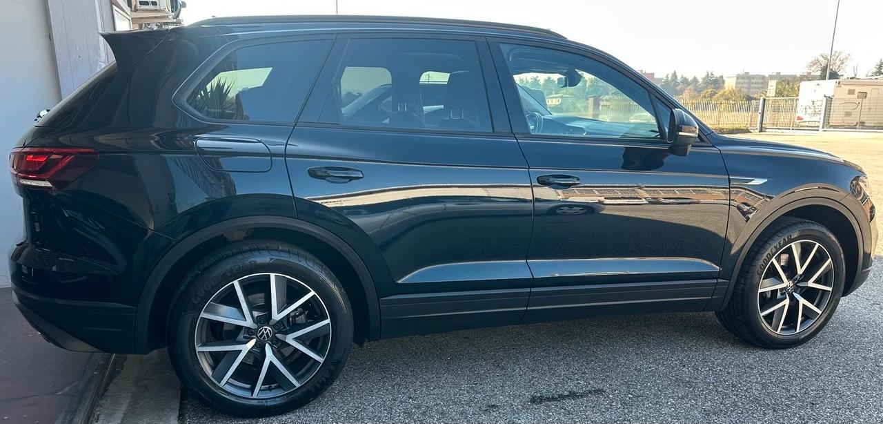 Volkswagen Touareg 3.0 V6 TDI SCR TETTO APRIBILE INTERNI IN PELLE CERCHI DA 20"