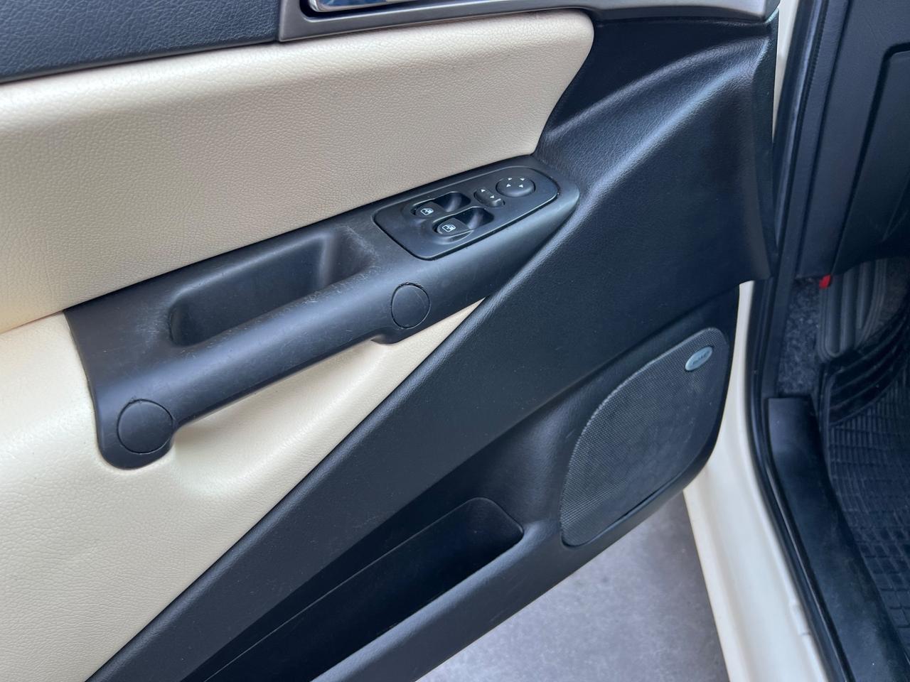 Lancia Ypsilon 1.3 Multijet 16V Platino