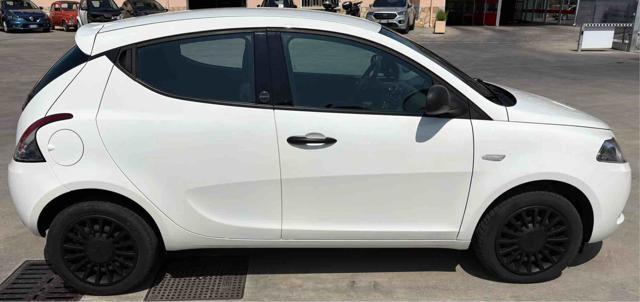 LANCIA Ypsilon 1.0 FireFly 5 porte S&S Hybrid Ecochic Gold