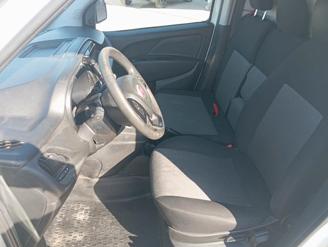 Fiat Doblo Cargo II versione cargo 1.6 mjt 105cv CH1 Lounge S&S, TRE POSTI