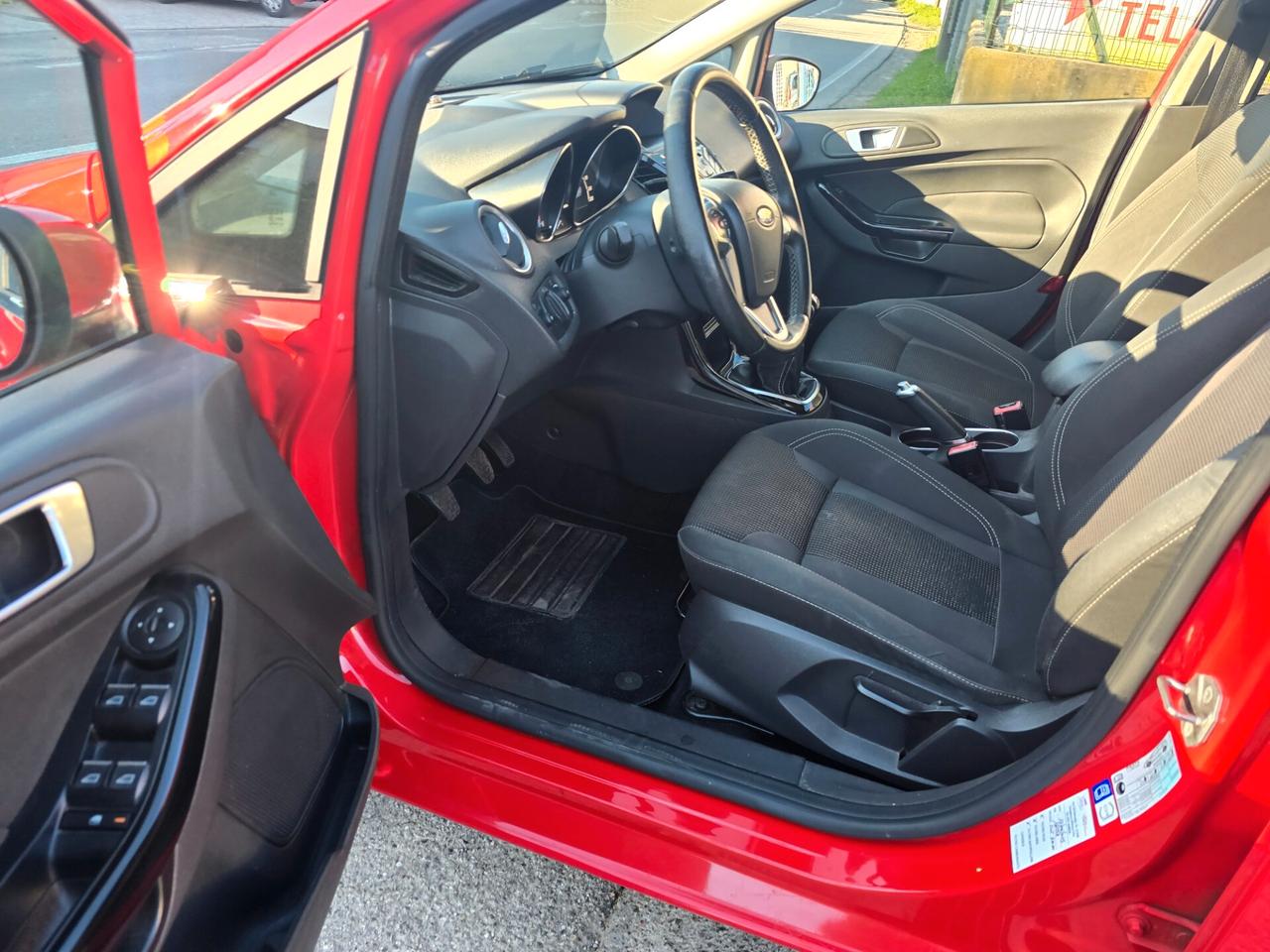 Ford Fiesta 1.2 60CV 5 porte Black & White Edition