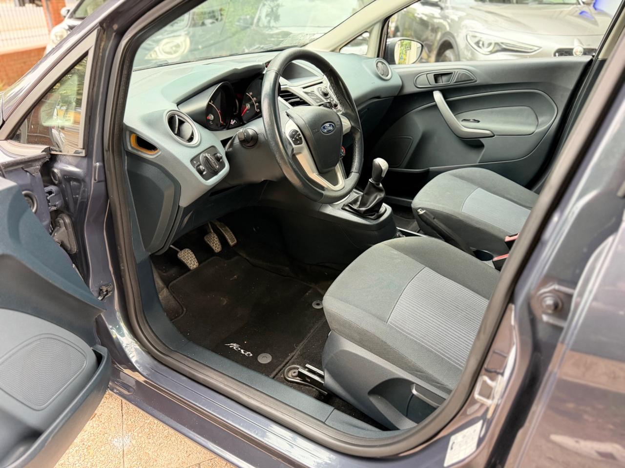 Ford Fiesta 1.4 TDCi 5p. NEOPATENTATI