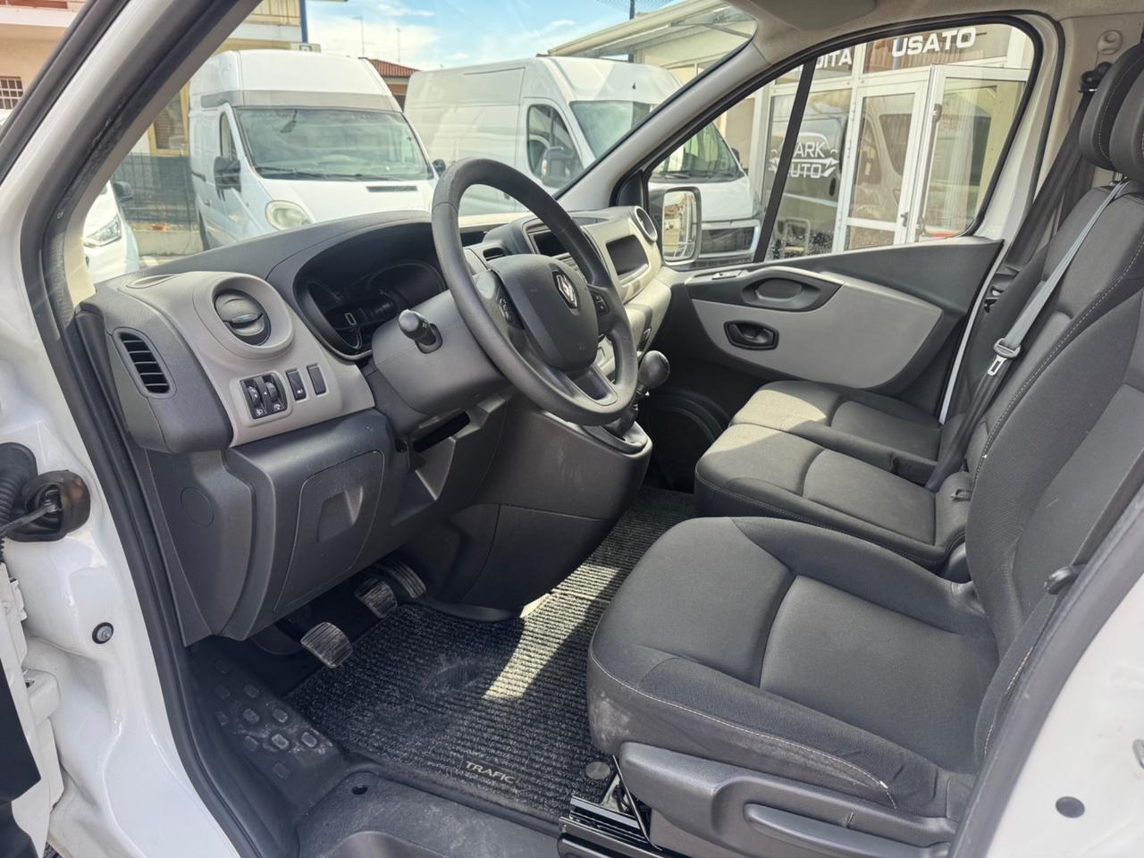 Renault Trafic T27 1.6dCi 125CV NETTO!!!