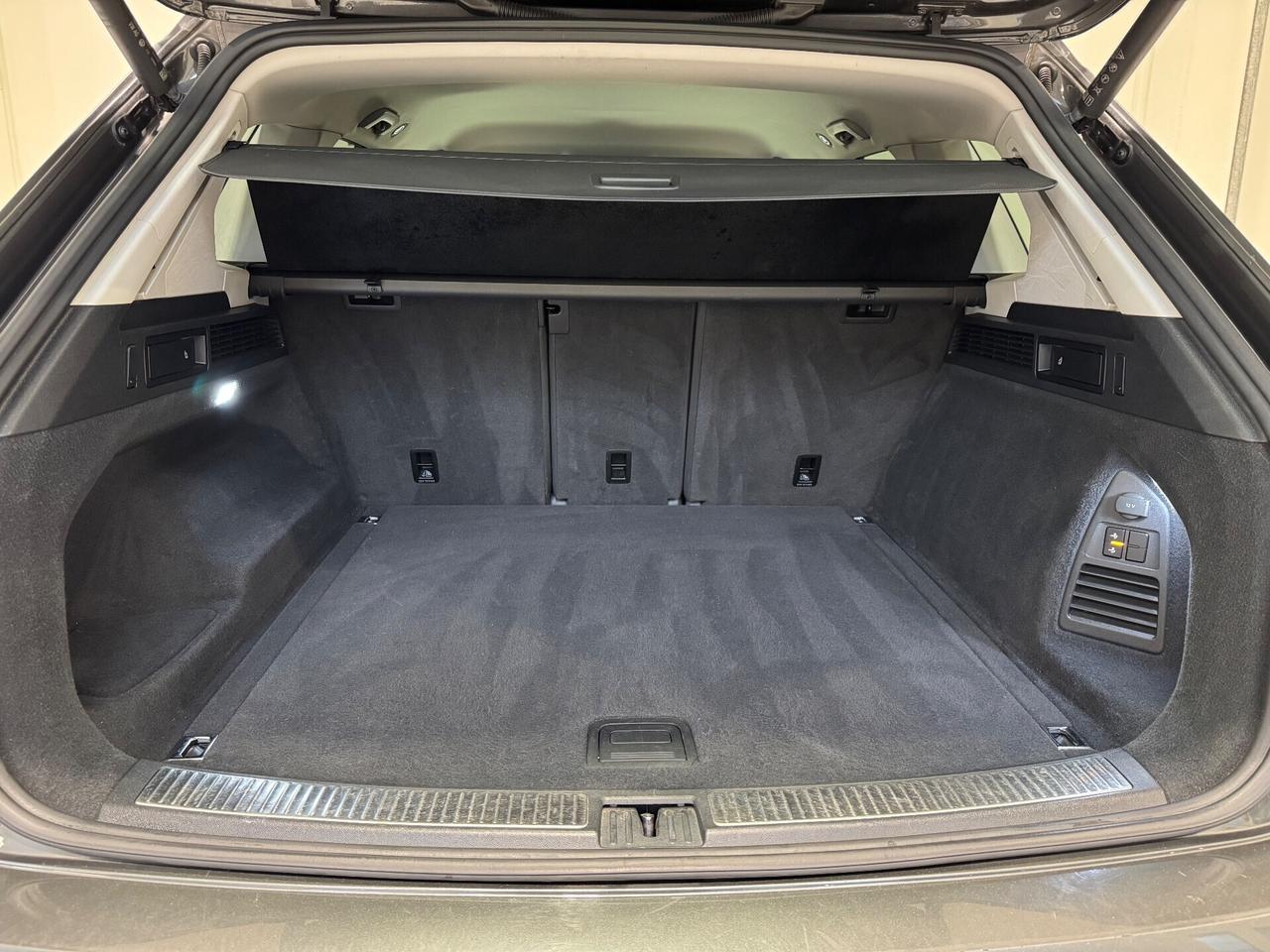 Volkswagen Touareg 3.0 V6 TDI SCR Atmosphere