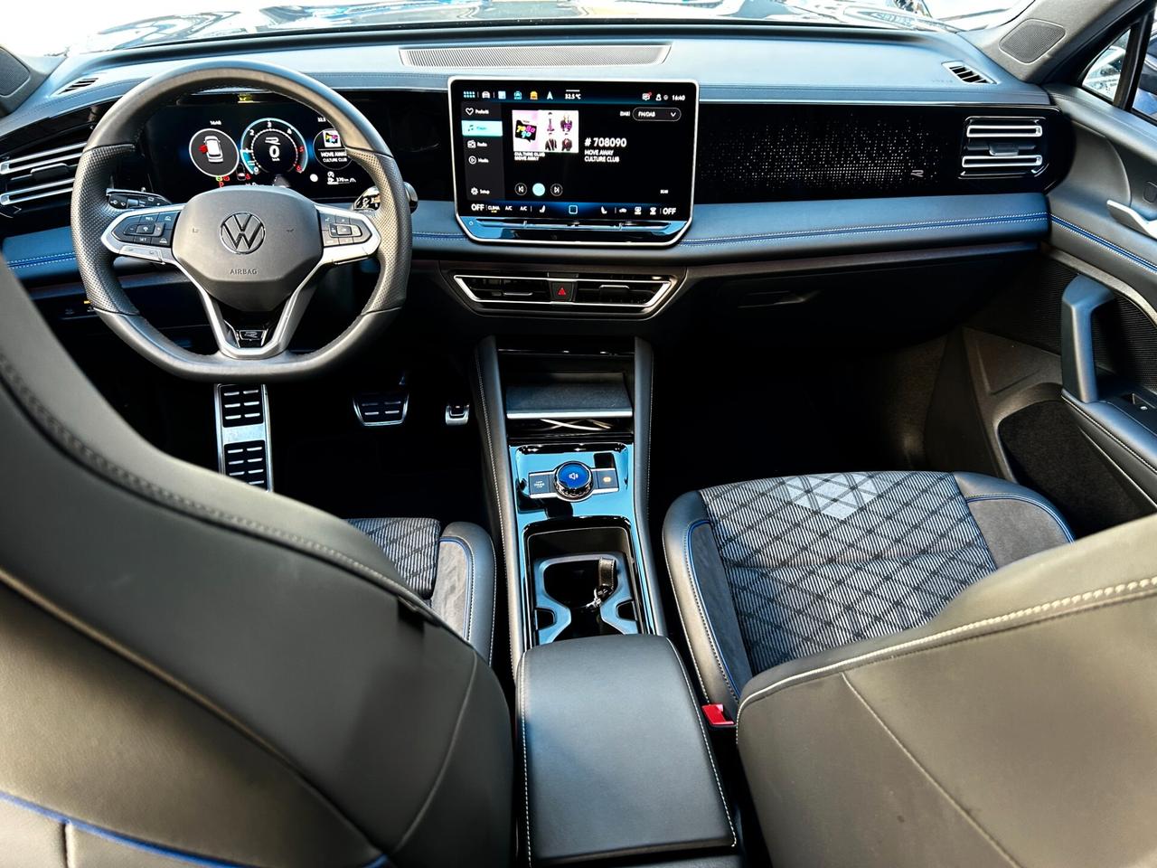Volkswagen Tiguan 2.0 TDI 150 CV DSG R-Line 2025