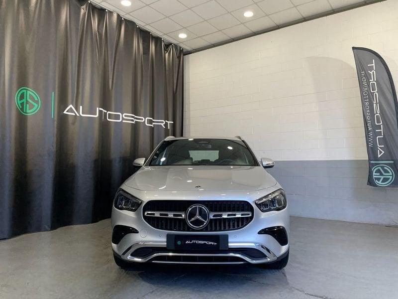 Mercedes-Benz GLA GLA 180 Automatic Progressive Advanced