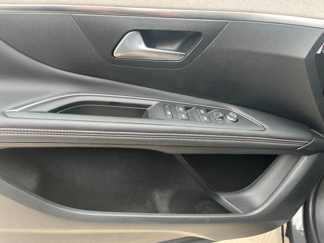 Peugeot 3008 BlueHDi 130 cv EAT8 GT Pack