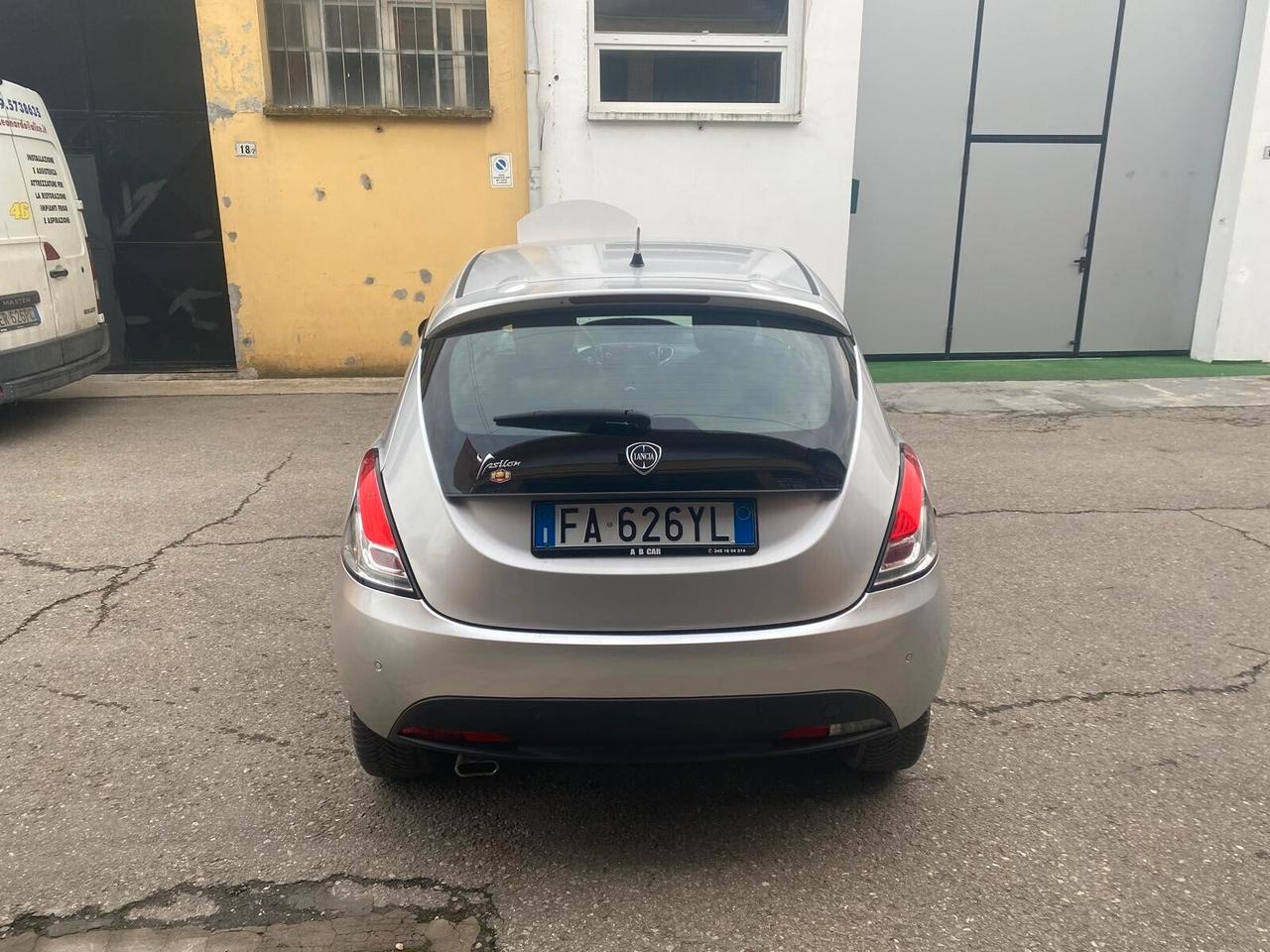 Lancia Ypsilon 69cv GPL Platinum - 1 PROPRIETARIO - GARANZIA 12 MESI