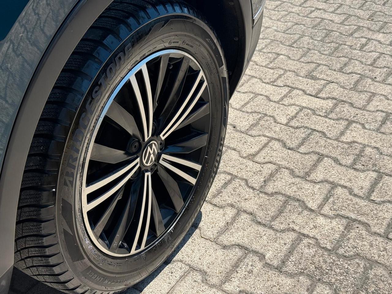 Tiguan 2.0 TDI 150 CV DSG Elegance *Vienna My 2022