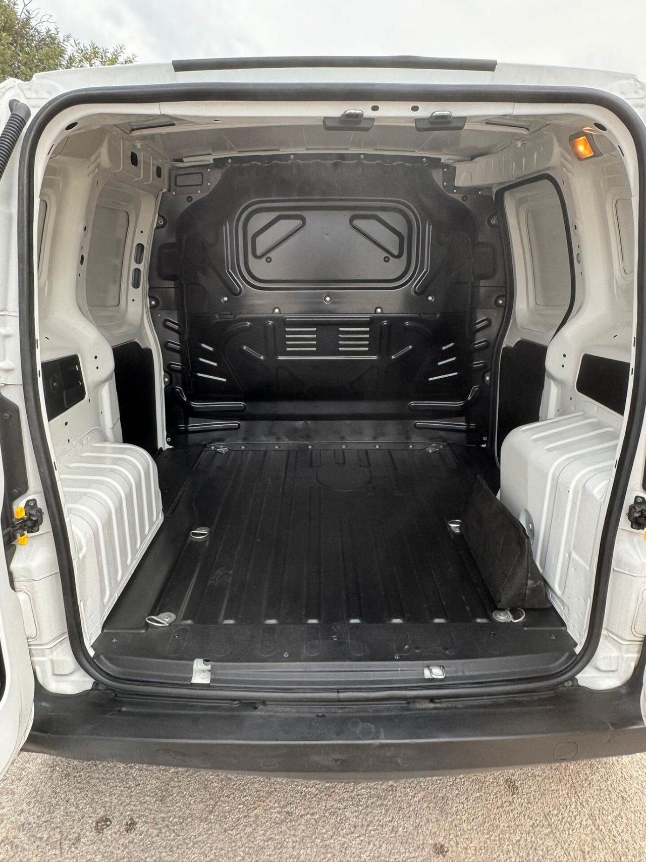 Fiat Fiorino 1.3 MJT 95CV Combinato SX